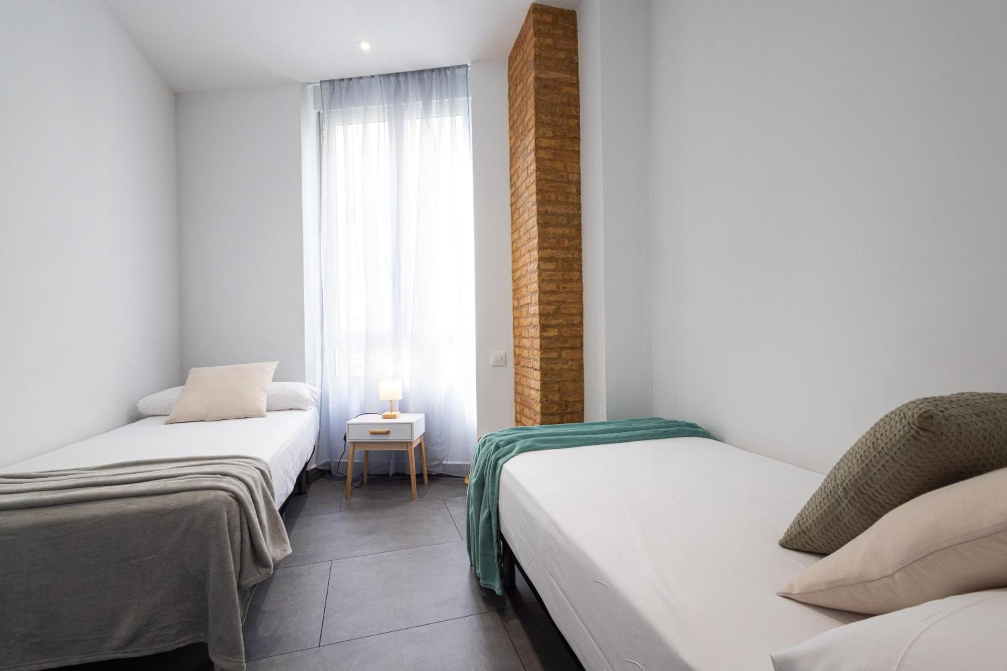Florit Flats - The Patraix Appartement